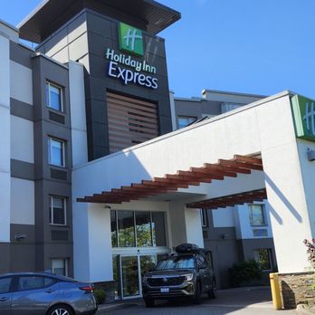 Holiday Inn Express & Suites Langley - Amazing place to share some of your life where you will be taken good care of Love this place. - Hotels Near Me - Langley, British Columbia Holiday Inn Express & Suites Langley - Amazing place to share some of your life where you will be taken good care of Love this place. - Hotels Near Me - Langley, British Columbia