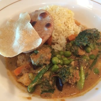 Cunard Line - Vegetable curry. - Hotels Near Me - Southampton, HAM