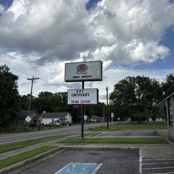 El Barrio - Sign - Mexican Near Me - Dover, Arkansas El Barrio - Sign - Mexican Near Me - Dover, Arkansas