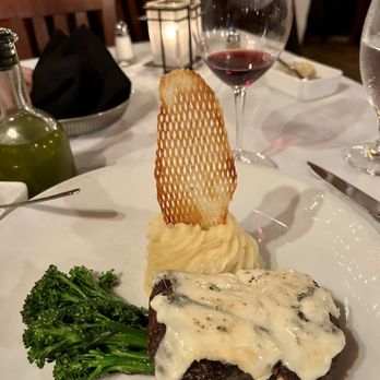 Collage Restaurant - Filet - New American Near Me - St Augustine, Florida