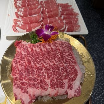 Qiao Lin Hotpot - Chicago Downtown - Hot Pot Near Me - Chicago, Illinois