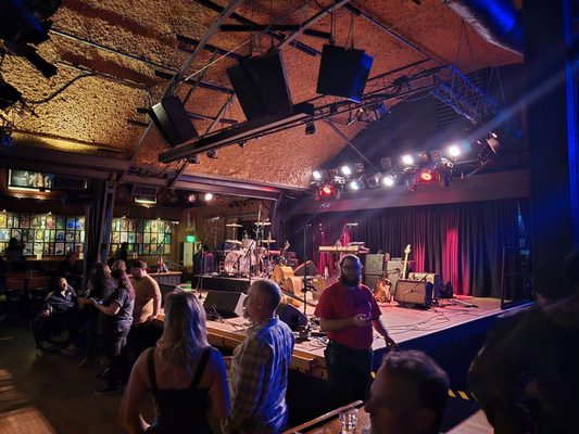 Belly Up Tavern by null