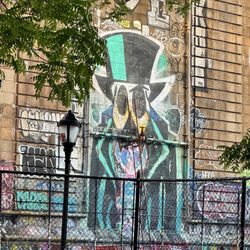 Skate park under the Manhattan Bridge