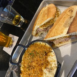 Cuban sandwich & Mac n cheese Cuban sandwich & Mac n cheese
