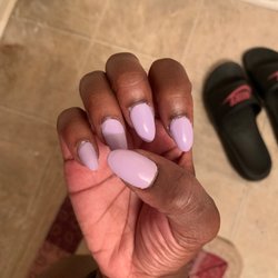 Nail Palace - Both hands are different from each other.