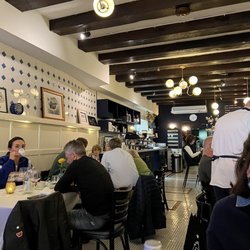 Lucius Visrestaurant - Inside view of the restaurant