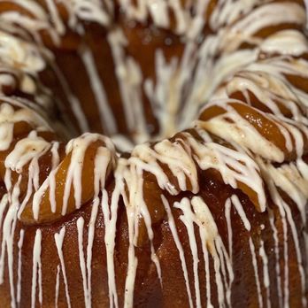 Sweetest Sin Bakery - Peach Cobbler Pound Cake - Desserts Near Me Sweetest Sin Bakery - Peach Cobbler Pound Cake - Desserts Near Me