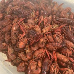 Island Seafood - Boil crawfish