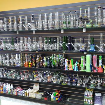 Moonlight Smoke Shop - Vape Shops Near Me - Pasadena, Texas