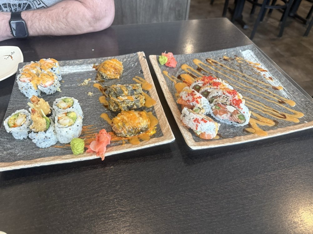Sushi Cove Logo