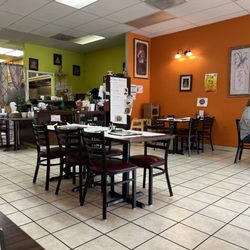 Lanxang Lao Thai Cuisine - Dining room
