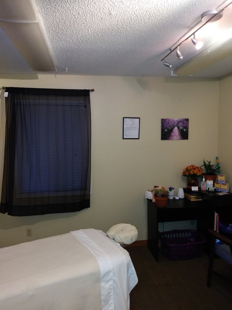 CLOUD THERAPY MASSAGE Updated March 2025 100 County Rd C W, Little Canada, Minnesota