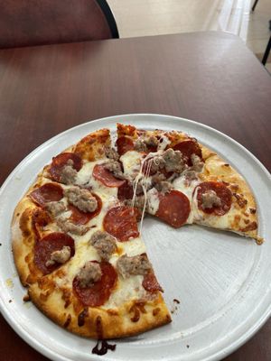 Pizza Maria by null