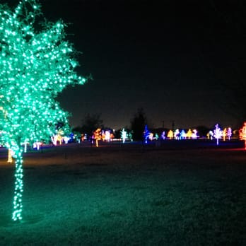 Vitruvian Park - Christmas lights at the park - Parks Near Me - Addison, Texas Vitruvian Park - Christmas lights at the park - Parks Near Me - Addison, Texas