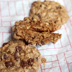 Whole Earth Center - Chocolate Chip Cookies ($12/lb) - can taste the oats and almonds