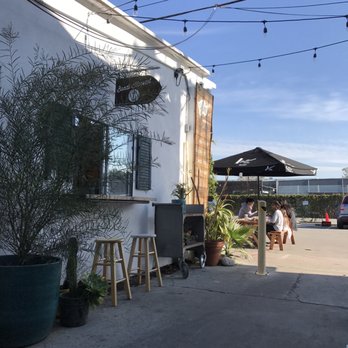 Blueys Kitchen - Cafes Near Me - Santa Monica, California