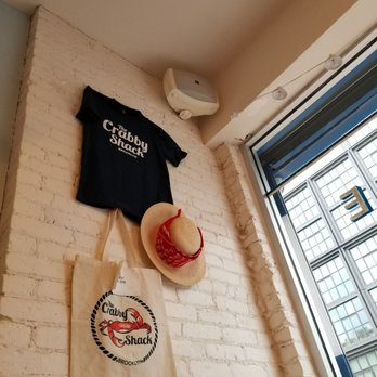 The Crabby Shack - Inside the Crabby Shack - Seafood Near Me - Brooklyn, New York The Crabby Shack - Inside the Crabby Shack - Seafood Near Me - Brooklyn, New York