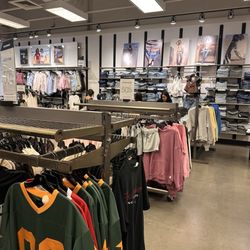 PacSun