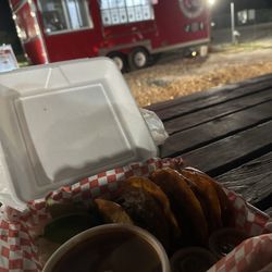 Caty’s Tacos - Birria meal