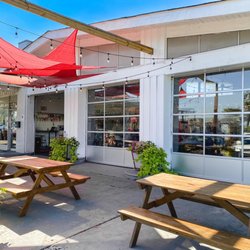 Refuge Coffee - Front of coffee shop