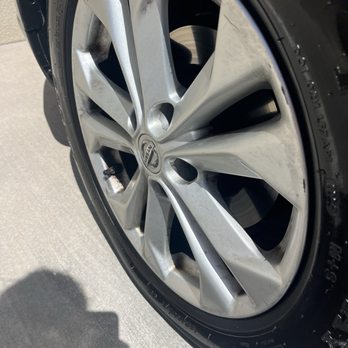 Jacksons Car Wash - Dirty rims - Car Wash Near Me - Phoenix, Arizona
