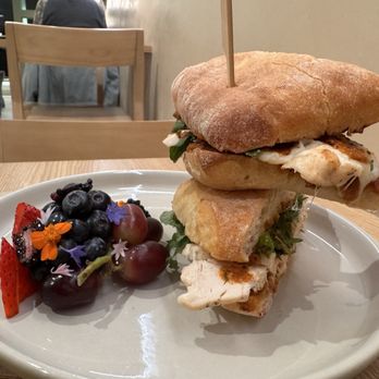 RoadRunner Coffee - Chicken sandwich - Breakfast & Brunch Near Me - Redlands, California RoadRunner Coffee - Chicken sandwich - Breakfast & Brunch Near Me - Redlands, California