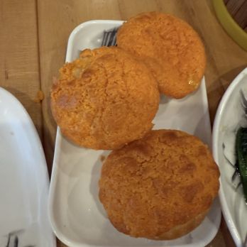 D Cuisine - 17. Egg Custard Bun - Dim Sum Near Me - Chicago, Illinois