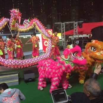 跑馬地馬場 - Dragon dance between the races - Betting Centers Near Me - Hong Kong, HK