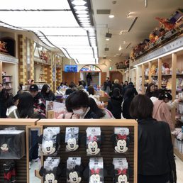 ディズニーストア 心斎橋店 30 Photos Toy Stores 中央区心斎橋筋 2 1 23 大阪市 大阪府 Japan Phone Number Yelp