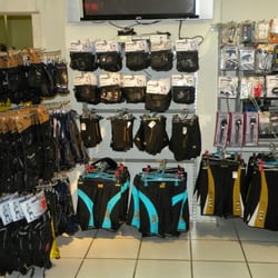 Inlinecenter.ch - World Inlinecenter_Schindellegi_Inlinerskater_Skatergeschäft_Sportgeschäft