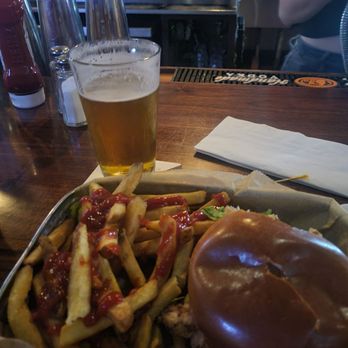 Mews Tavern - Grilled chicken sandwich - American Near Me - Wakefield, Rhode Island Mews Tavern - Grilled chicken sandwich - American Near Me - Wakefield, Rhode Island