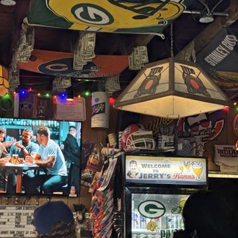 Jerry’s Tavern - Midwest - Bars Near Me - Portland, Oregon Jerry’s Tavern - Midwest - Bars Near Me - Portland, Oregon