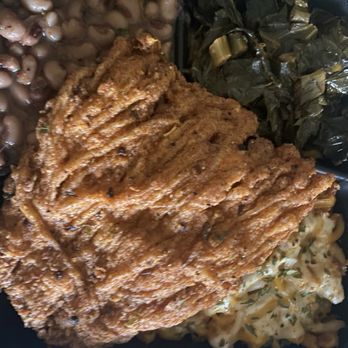 Betty's - Fried Chk'n, Mac + Cheese, collard greens and black eyed peas - Vegetarian Near Me - Oklahoma City, Oklahoma