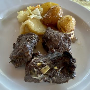 Quinta de Avessada - Caçoila, Portuguese stewed beef. - Wineries Near Me - Alijó, 17