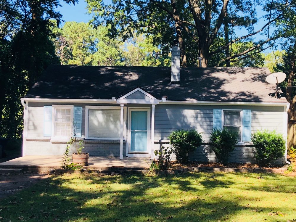 Slide of LB Roofing & Construction