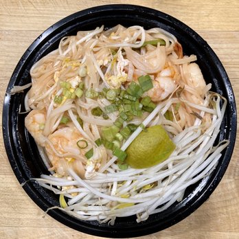 Spice Thai Restaurant - Phad Thai with Shrimp - Thai Near Me - Orlando, Florida Spice Thai Restaurant - Phad Thai with Shrimp - Thai Near Me - Orlando, Florida