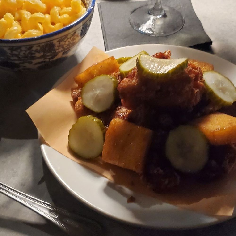 Wind Cries Mary - Fried chicken with dirty martini and old fashioned - Wine Bars Near Me - Victoria, British Columbia Wind Cries Mary - Fried chicken with dirty martini and old fashioned - Wine Bars Near Me - Victoria, British Columbia