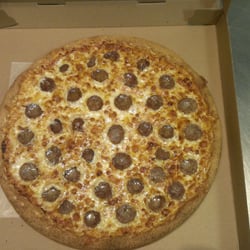 Broadway Pizza and Grill - Pepperoni pizza