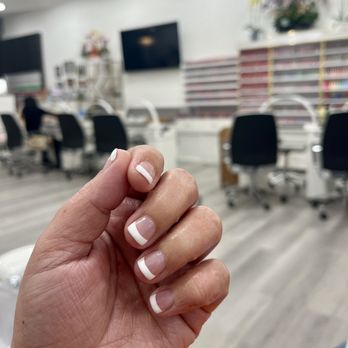 Luxury Nail Bar - Nail Salons Near Me - Corona, California