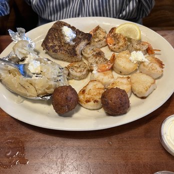 TABBY HOUSE OYSTER BAR - Updated January 2025 - 12 Reviews - 415