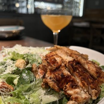 Eureka! - Cesar salad with blackened chicken - American Near Me - Concord, California