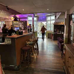The Magic Garden - Inside