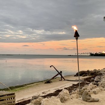Lazy Days Restaurant - Sunset - Seafood Near Me - Islamorada, Florida