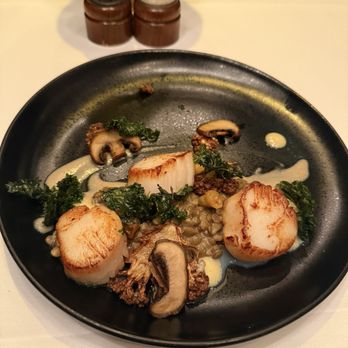 Hy's Steak House - Scallops - Steakhouses Near Me - Honolulu, Hawaii