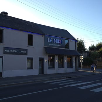 Le Must - Restaurants Near Me - Grandvilliers, 60 Le Must - Restaurants Near Me - Grandvilliers, 60