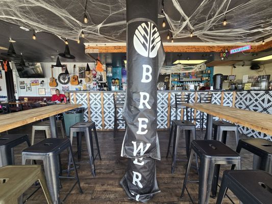 Project Barley Taps and Grill by null