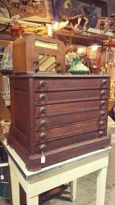 The Vintage Peddler by null