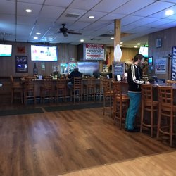 Olde Village Pub & Liquors - Interior