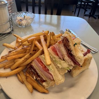 Peg's Glorified Ham and Eggs - Club sandwich with fries - American Near Me - Sparks, Nevada Peg's Glorified Ham and Eggs - Club sandwich with fries - American Near Me - Sparks, Nevada