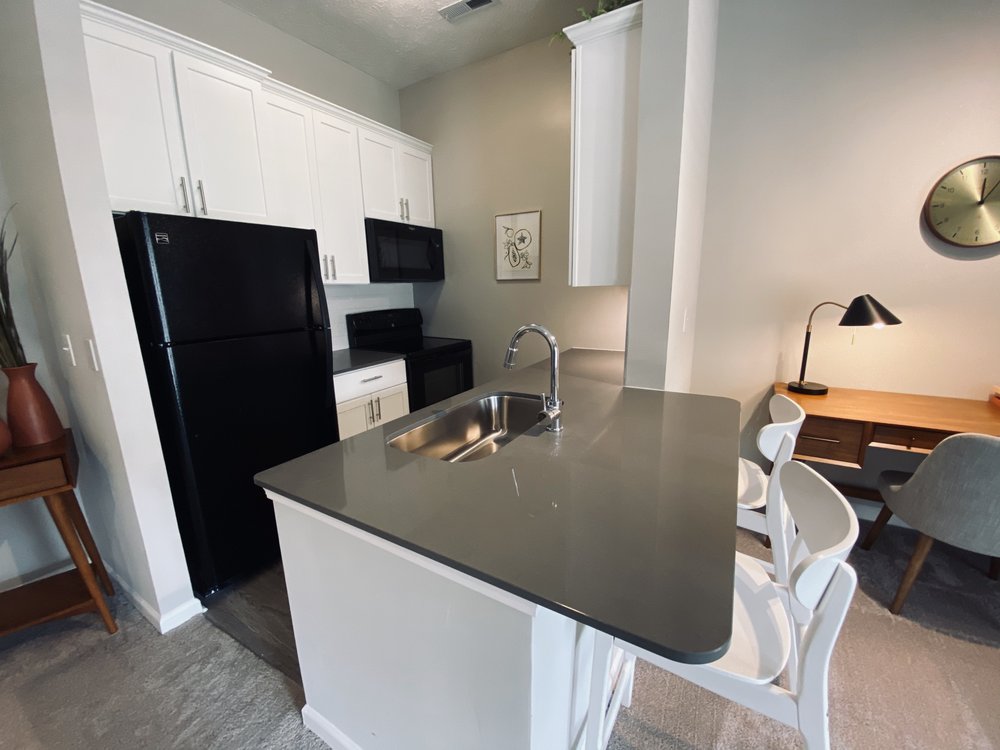 SAND CREEK WOODS APARTMENTS Updated September 2024 22 Photos & 10